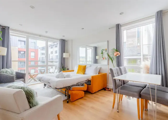 Vibrant & Inviting 1Bd Flat Heart Of Haggerston!
